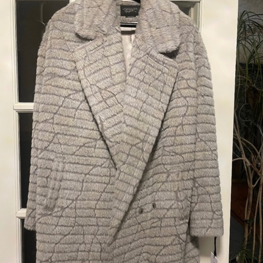 Sentaler Coat Brand New
